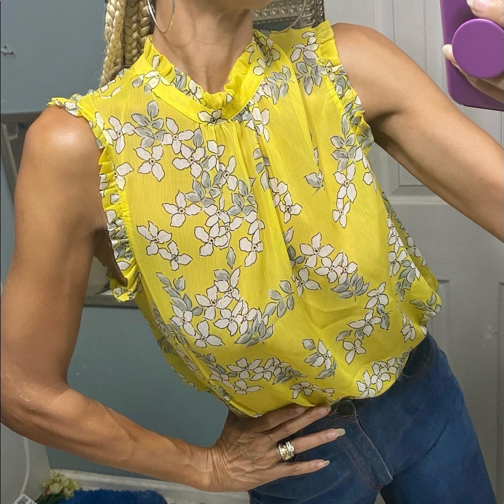 Who What Wear Yellow Blouse EUC Sz M
